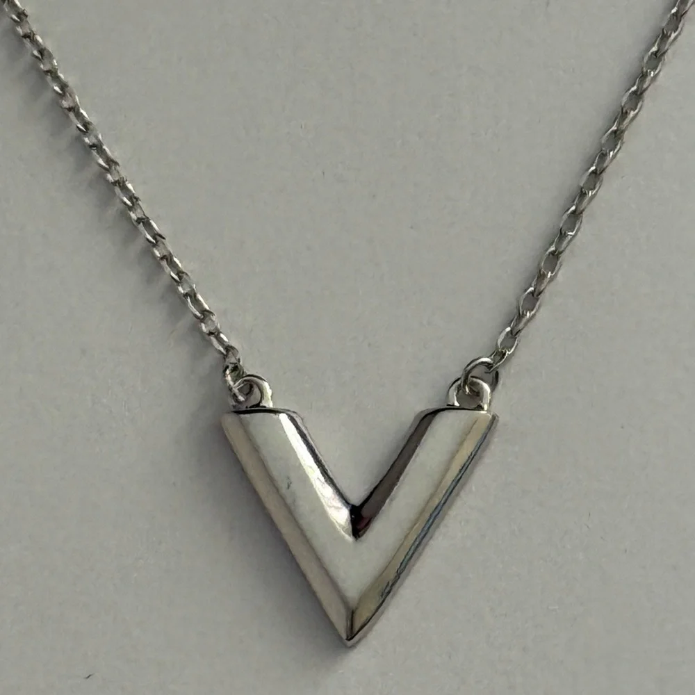 V shape 925 sterling silver necklace size adjustable extension chain with heart